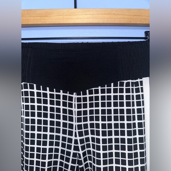 Saks Fifth Avenue Black Label Wide‎ Leg Pull On Lined  Trousers EUC Size S - Picture 3 of 8